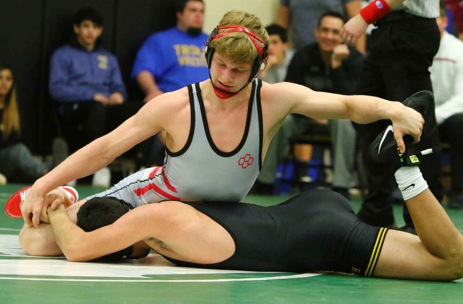 Griffith Wrestling Sectionals